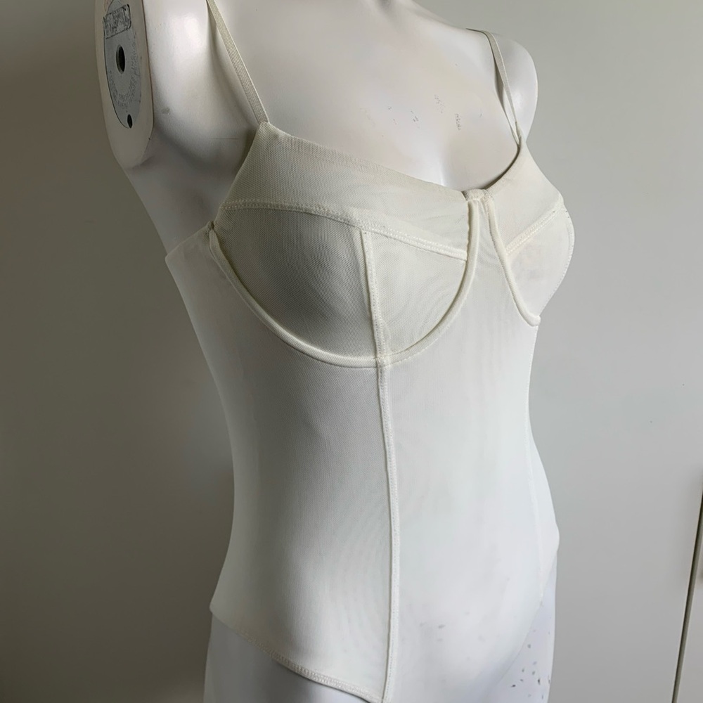 Princess Polly size 8 ivory semi-sheer bodysuit - Picture 2 of 4